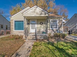 1761 Moorhouse St, Ferndale, MI 48220