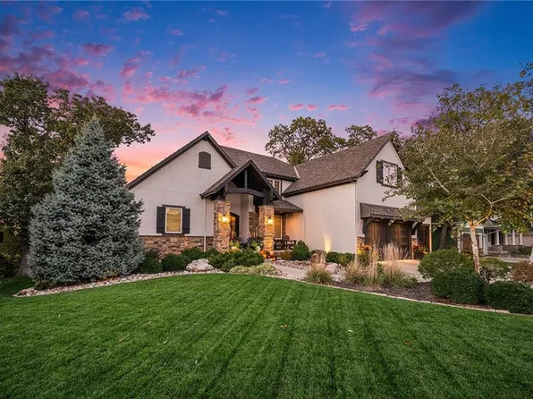 16218 Canterbury Rd, Overland Park, KS 66085