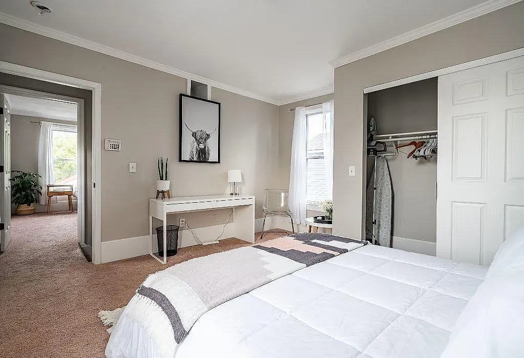 2 bed, 980 sqft, $1,750 — Photo 2