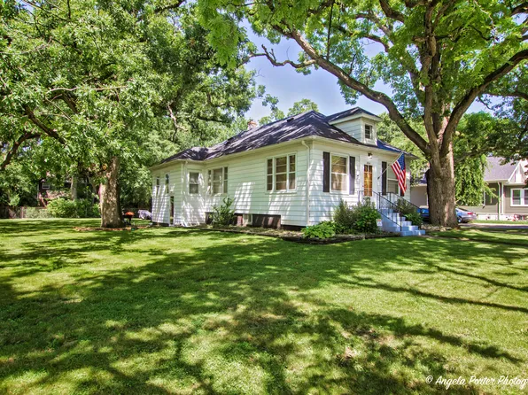 2014 North Ave, Waukegan, IL 60087