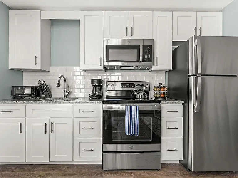 911 Ocean Blvd #6 — Photo 13