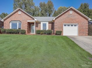 1952 Wexford Ct, Gastonia, NC 28054