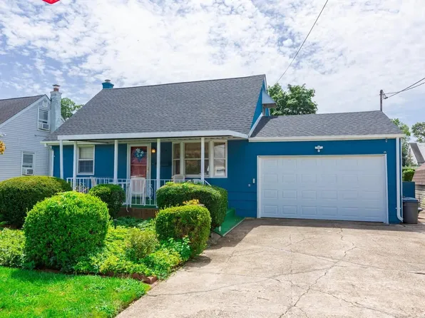 174 Van Buren Street, West Babylon, NY 11704