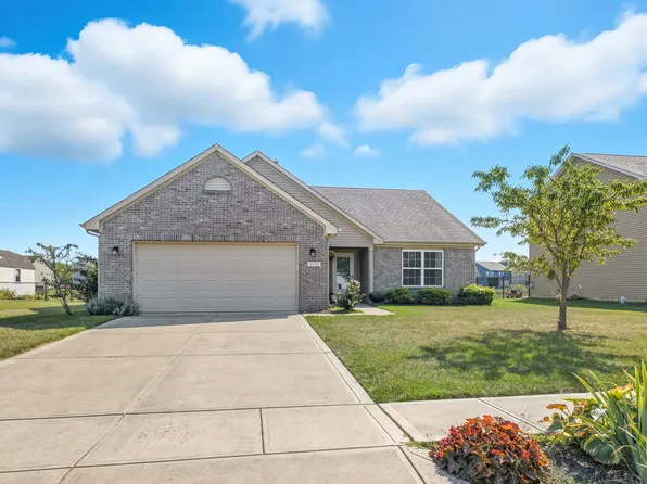 4353 W Parkway Ct, New Palestine, IN 46163