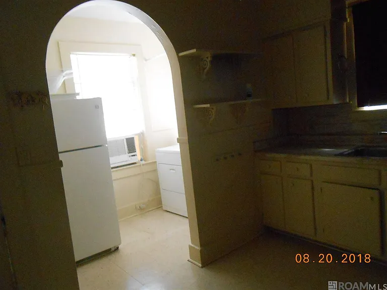 2148 Stanford Ave — Photo 6