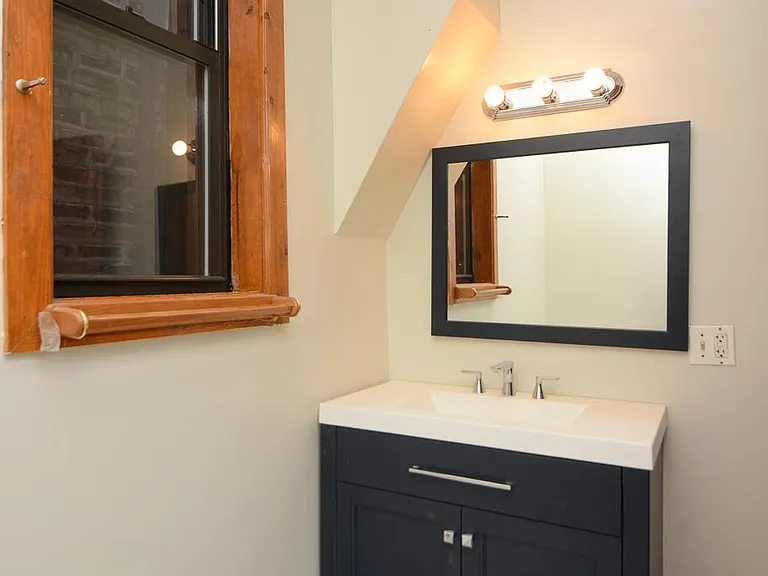 2825 N Milwaukee Ave #2 — Photo 20