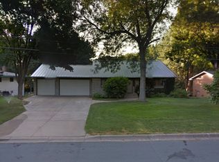 537 Rice Creek Ter NE, Fridley, MN 55432