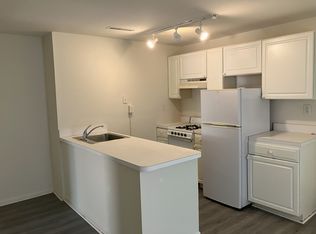 222 South St #3, Philadelphia, PA 19147