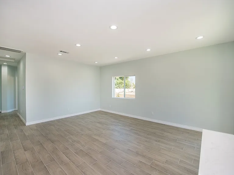 5409 Rose Ave — Photo 12