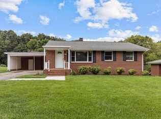 210 Grove St, Oxford, NC 27565
