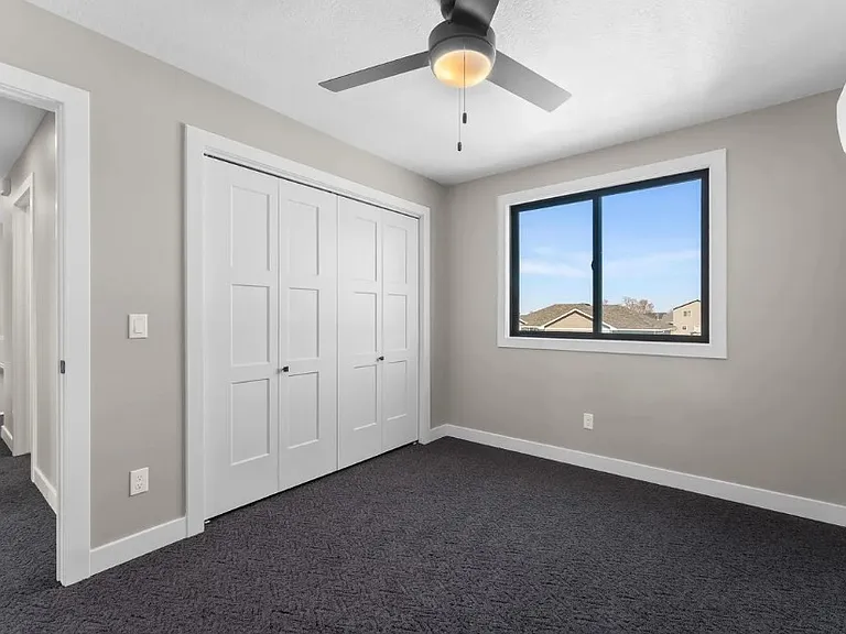 1901 E Wallin Cir — Photo 17