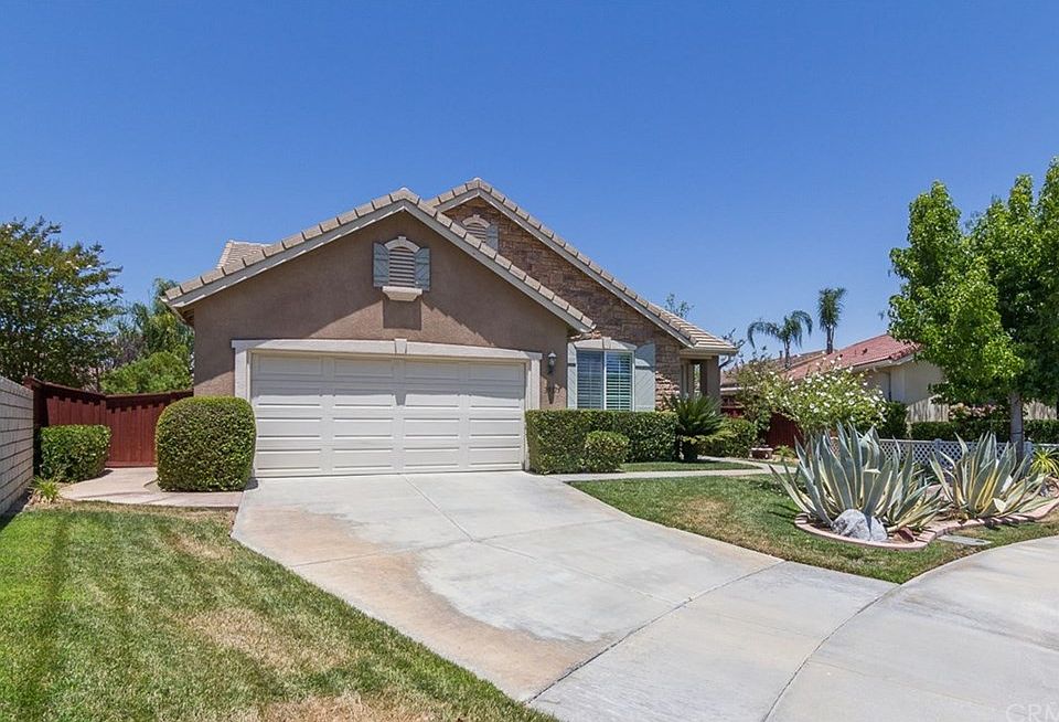 1st image of 39375 Napa Creek Dr