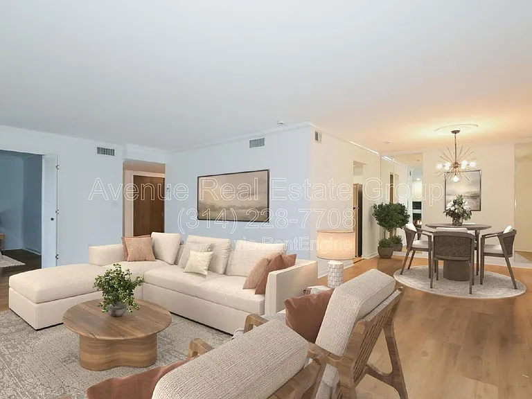 590 Sarah Ln #301 — Photo 3