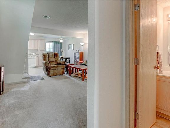 4th image of 5692 NW Plantation Ln