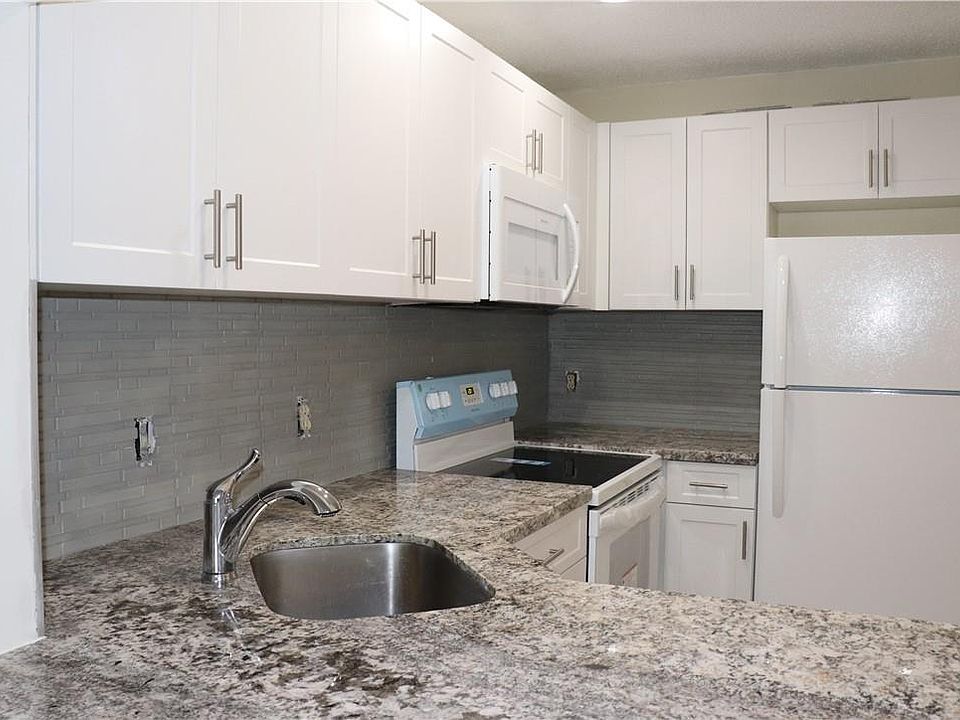 1st image of 11326 Royal Palm Blvd