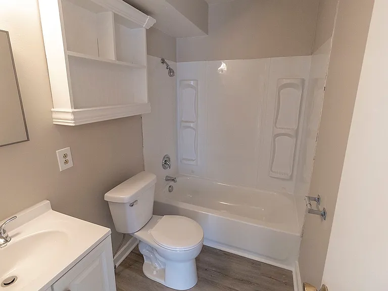 708 W Cunningham Dr #2 — Photo 11