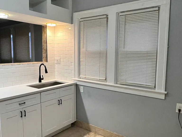 3337 Sturtevant St #3337 — Photo 2