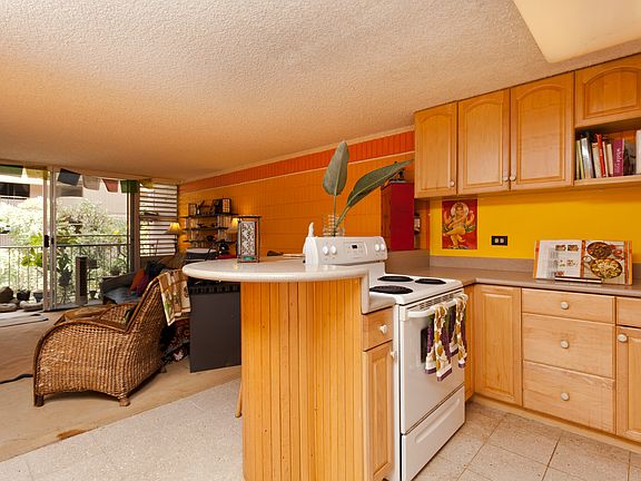 4th image of 68-55 Akule St APT 301