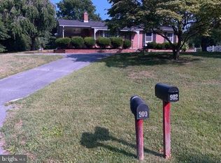 902 Rolling Ridge Dr, Westminster, MD 21157