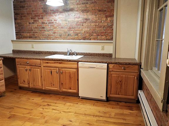 4th image of 54 North Ave #2