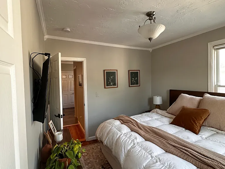 4 Northey St #2 — Photo 8