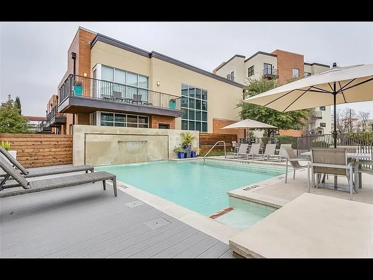 2608 Museum Way #3501 — Photo 3