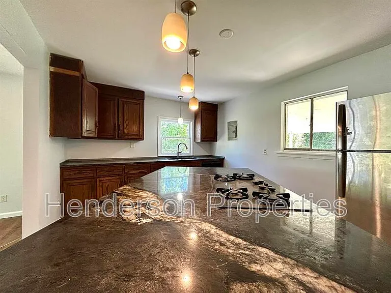 908 Bilmark Ave — Photo 9