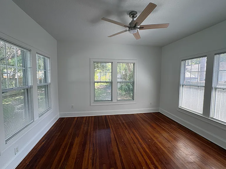 1415 E Amelia St #1415 — Photo 11
