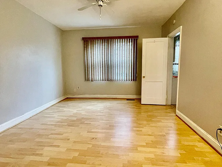 2914 Clearview Ave #1 — Photo 6