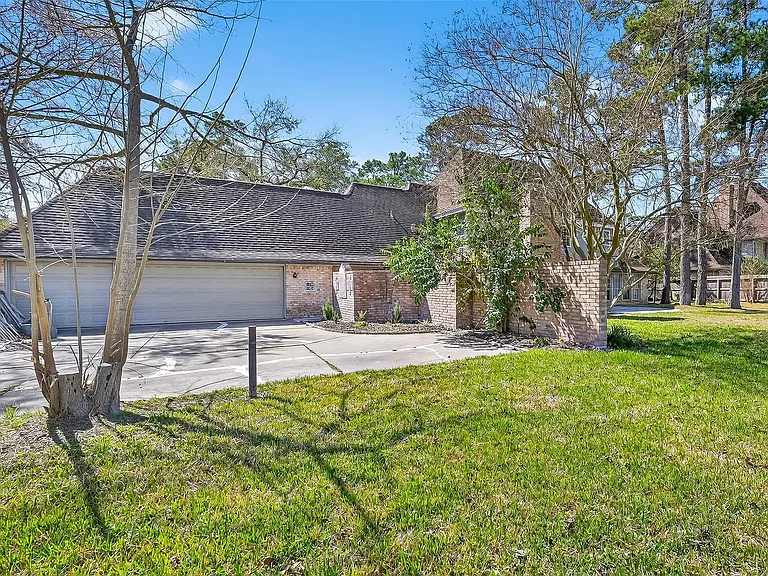 11302 Hylander Dr — Photo 41