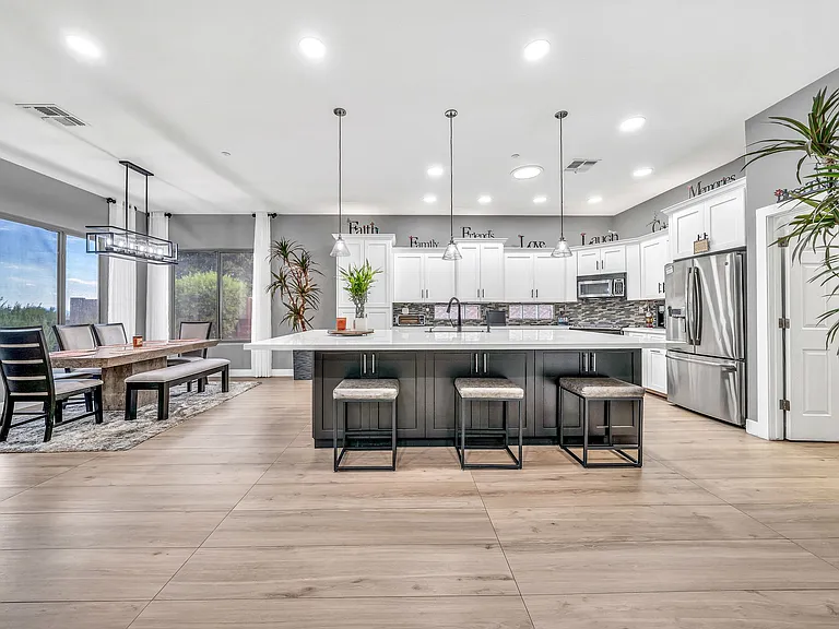 41719 N Rolling Green Way — Photo 8