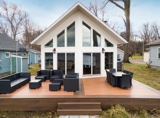 5005 S Long Lake Dr, Portage, MI 49002