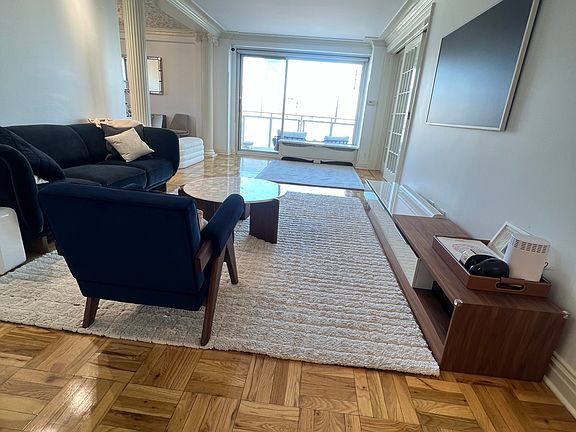 5th image of 300 E 40th St APT 32B