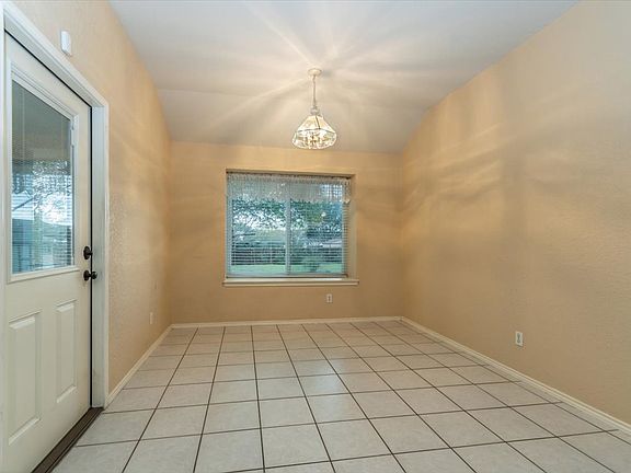 4th image of 128 Sunflower St