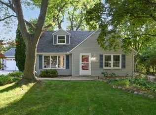 1140 Garvens Ave, Brookfield, WI 53005