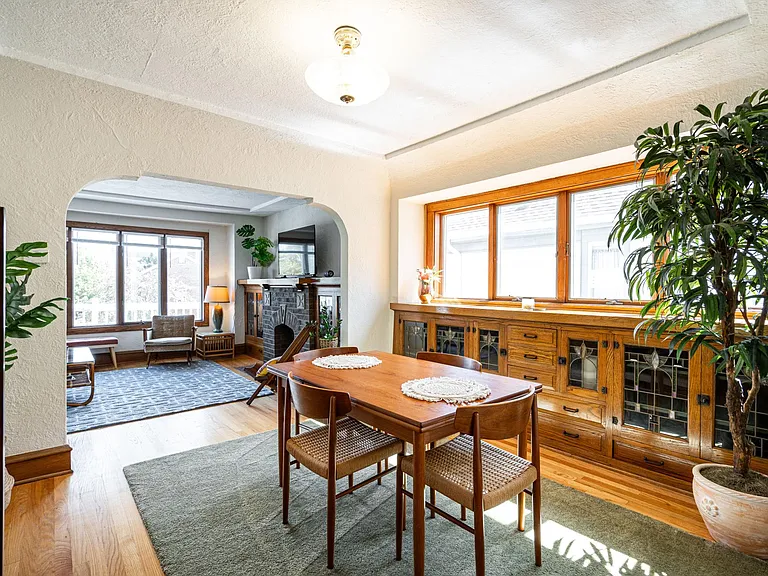 3249 S Kinnickinnic Ave — Photo 18