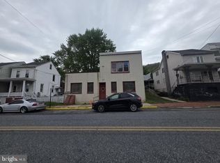 32 E Bacon St, Pottsville, PA 17901