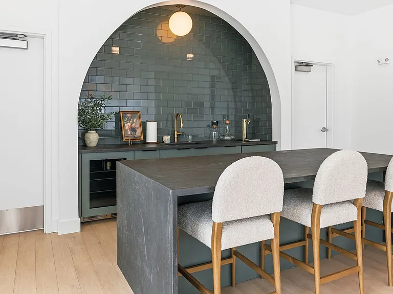 2454 Lafayette Rd #201 — Photo 52