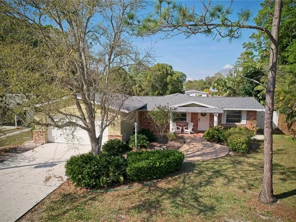 2365 Bay St, Sarasota, FL 34237