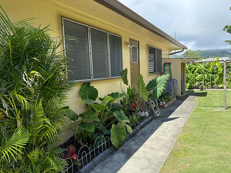 448 Ulupaina St — Photo 15