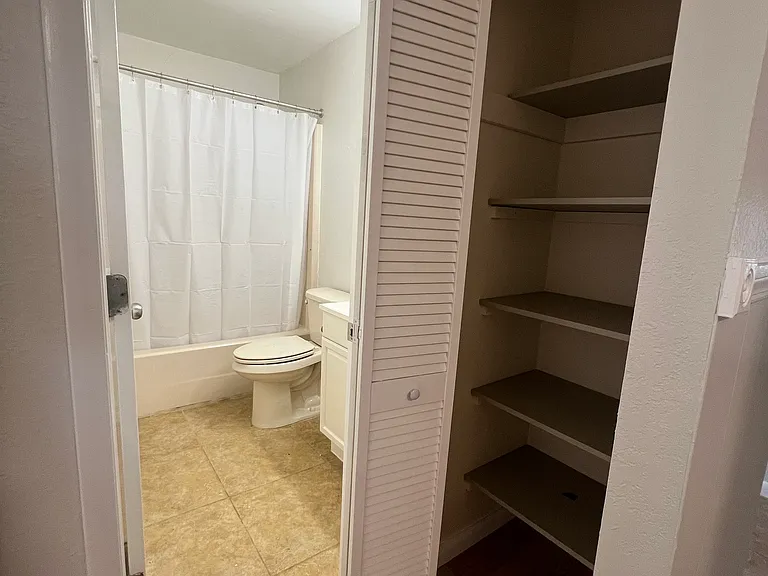 4146 Plantation Cove Dr #404 — Photo 23