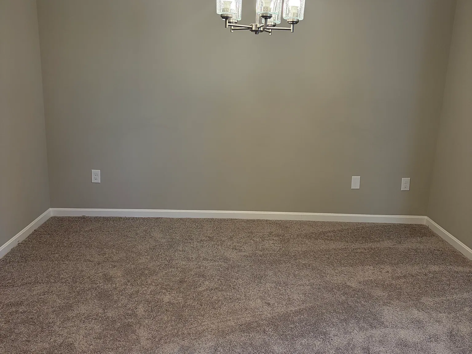 2 bed, 1229 sqft, $2,195 — Photo 4