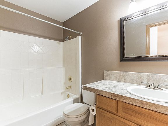 shared main bathroom