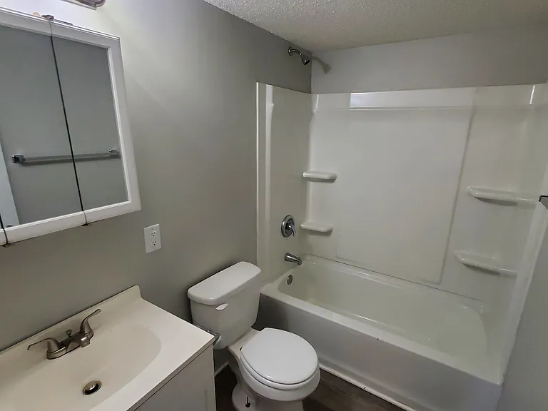 821 Twin Oaks Way #123 — Photo 8
