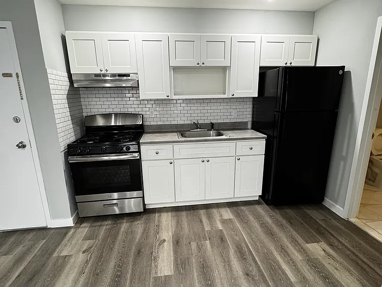 169 16th Ave #217 — Photo 1