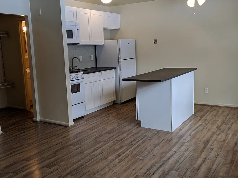 Brandywine Garden Apartments — Photo 7