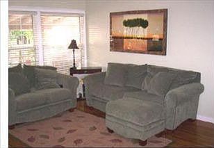 2nd image of 601 N Palm Ave