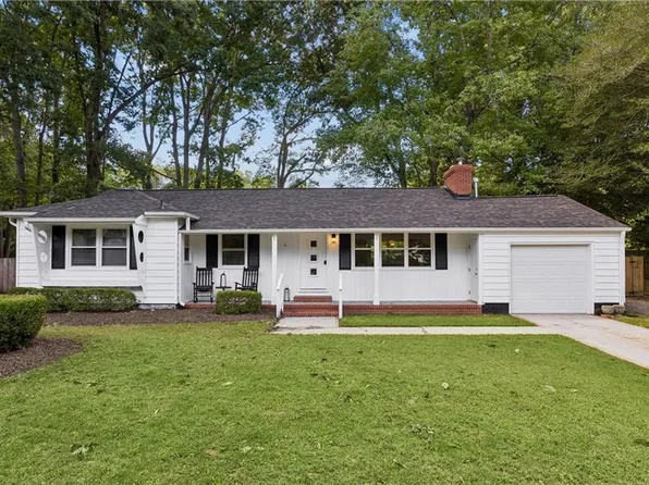 6 Anderson Cir, Newport News, VA 23606
