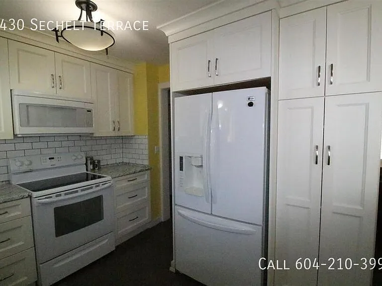 3430 Sechelt Ter — Photo 21