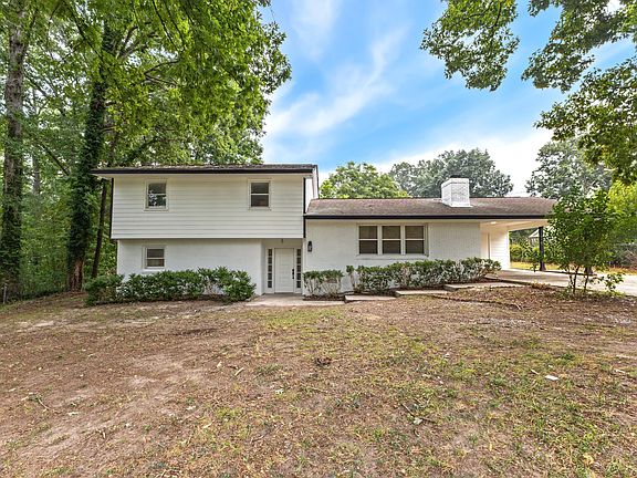 2nd image of 2010 Summerdale Dr